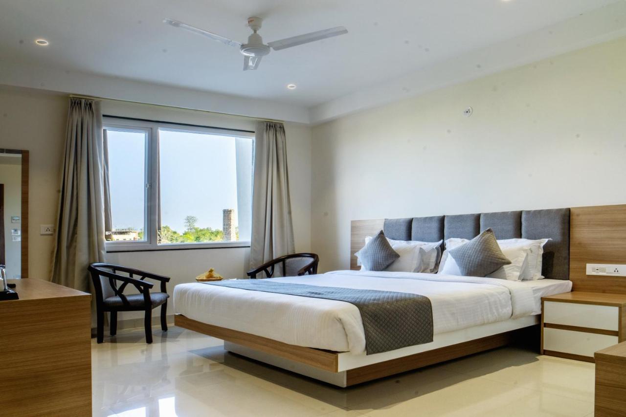 The Mangal View Residency - A Luxury Boutique Business Hotel Udajpur Zewnętrze zdjęcie