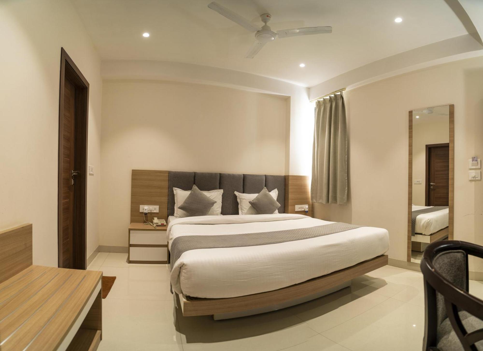 The Mangal View Residency - A Luxury Boutique Business Hotel Udajpur Zewnętrze zdjęcie