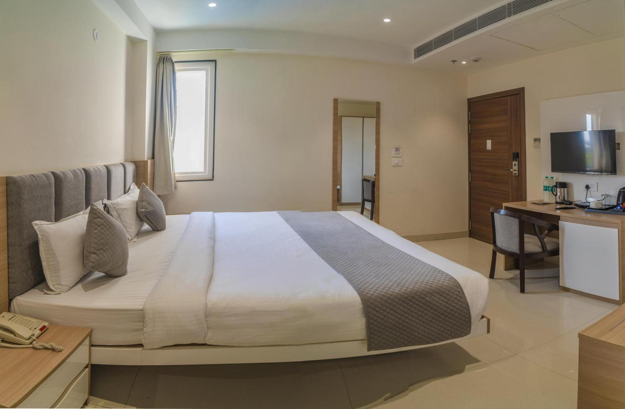 The Mangal View Residency - A Luxury Boutique Business Hotel Udajpur Zewnętrze zdjęcie